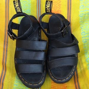 Dr. MARTENS sandals